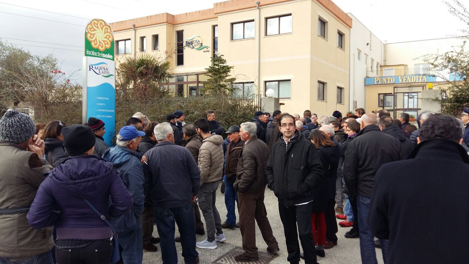 Ragusa, gli allevatori in protesta