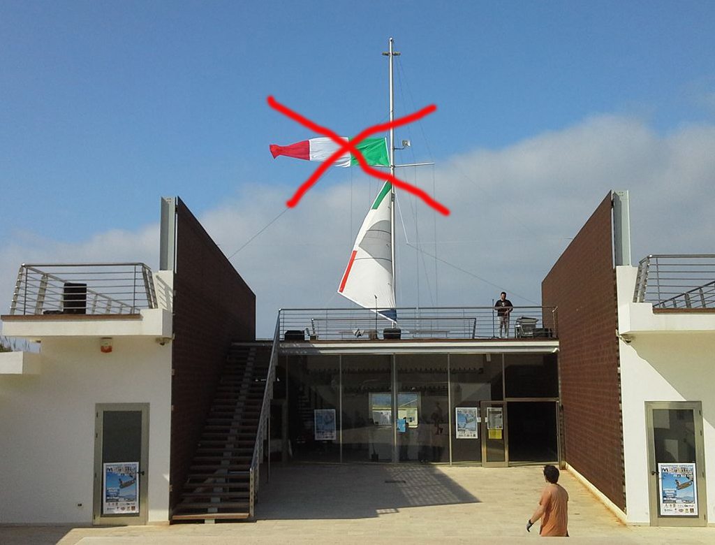 Marsala: rubato il tricolore dal monumento dei Mille.