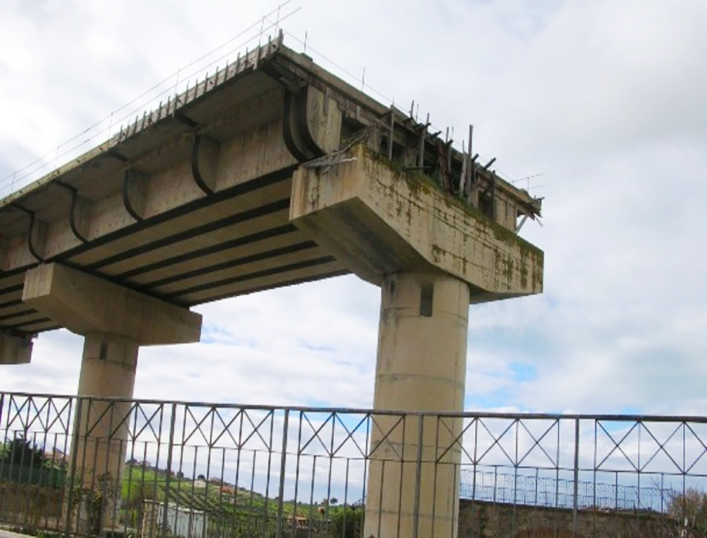 Tutti contro tutti nel disastro delle infrastrutture siciliane