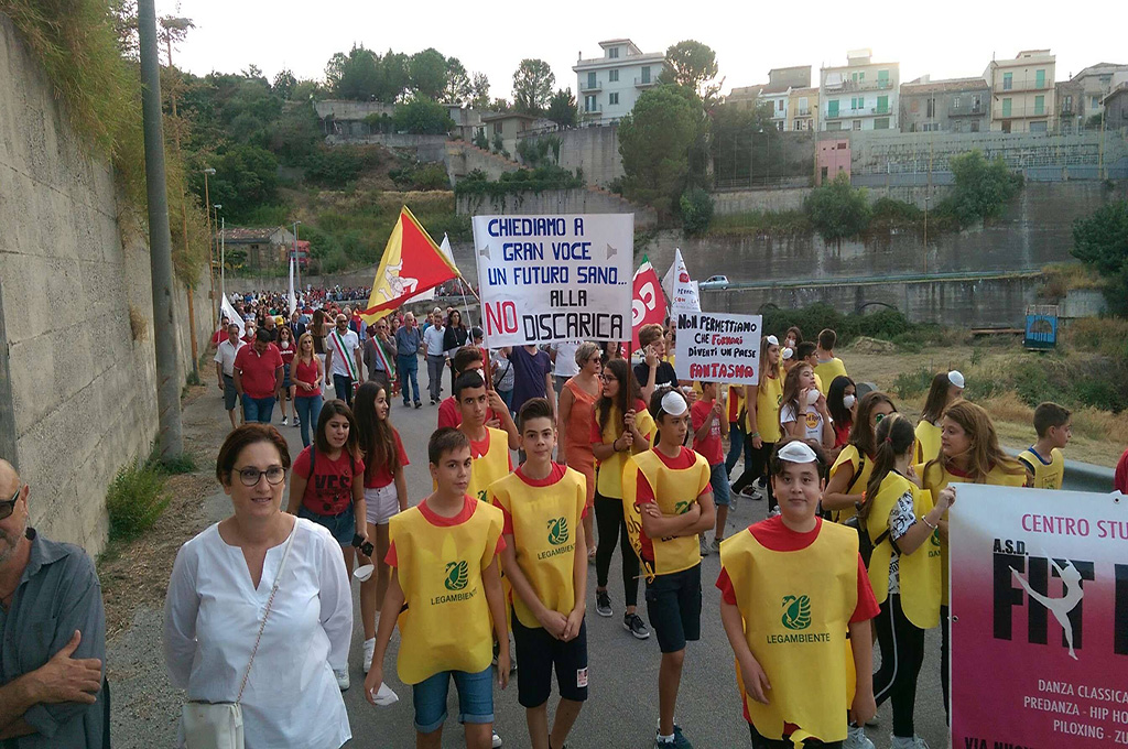 A Furnari(ME) contro la discarica: “prima degli affari la salute della gente”