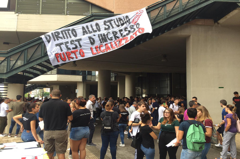 Università di Palermo: protesta contro i test d’ingresso
