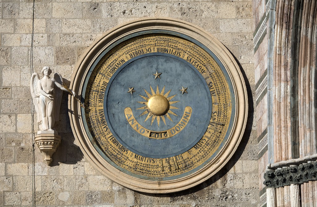 Il Campanile del Duomo di Messina. La parte inferiore