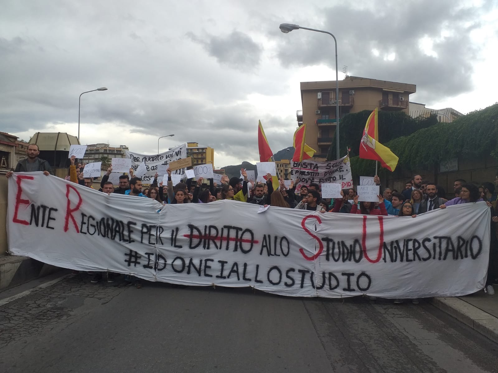 Palermo: universitari in piazza per il diritto allo studio