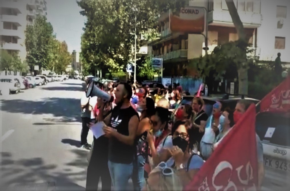 Continua la protesta degli assistenti igienico personali