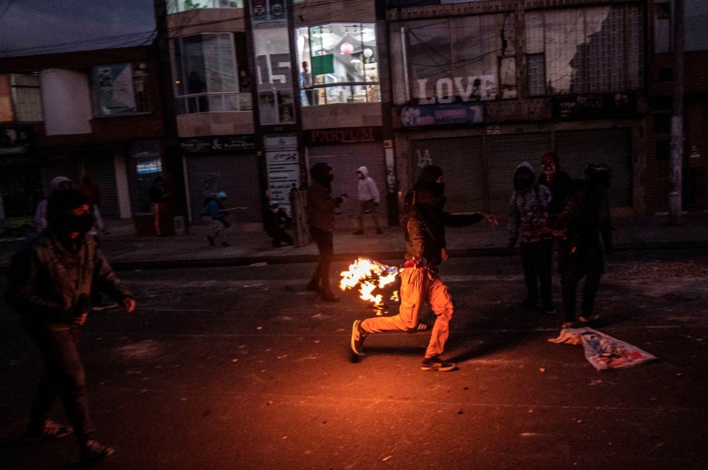 Colombia: continuano le proteste contro gli abusi della polizia