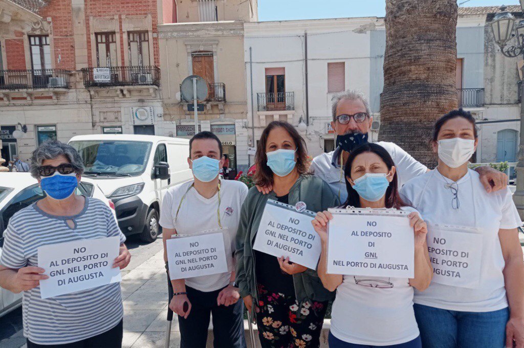 Porto di Augusta, NO al deposito di Gnl: sit-in del Comitato Stop Veleni