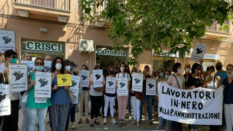 Lavoratori Asu in protesta: ieri sit-in davanti la Prefettura di Palermo