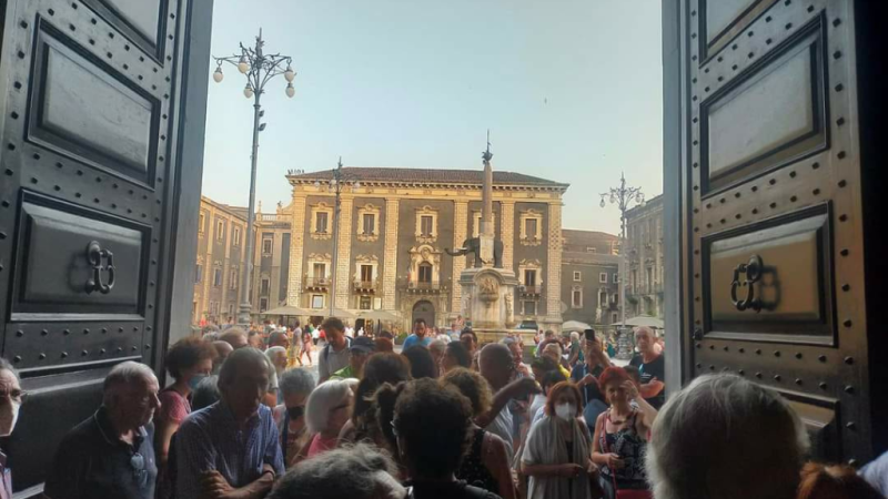 Catania: ritirata la delibera sull’aumento della TARI.