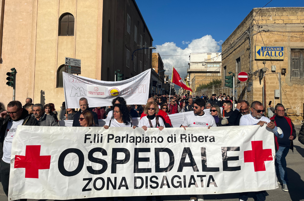 “Ospedale Zona Disagiata”: migliaia in piazza a Ribera per il diritto alla salute